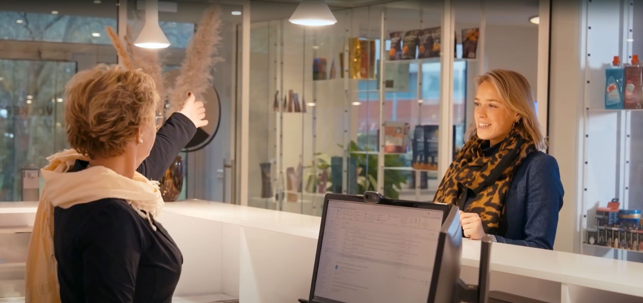 Pouchfabriek bedrijfsvideo